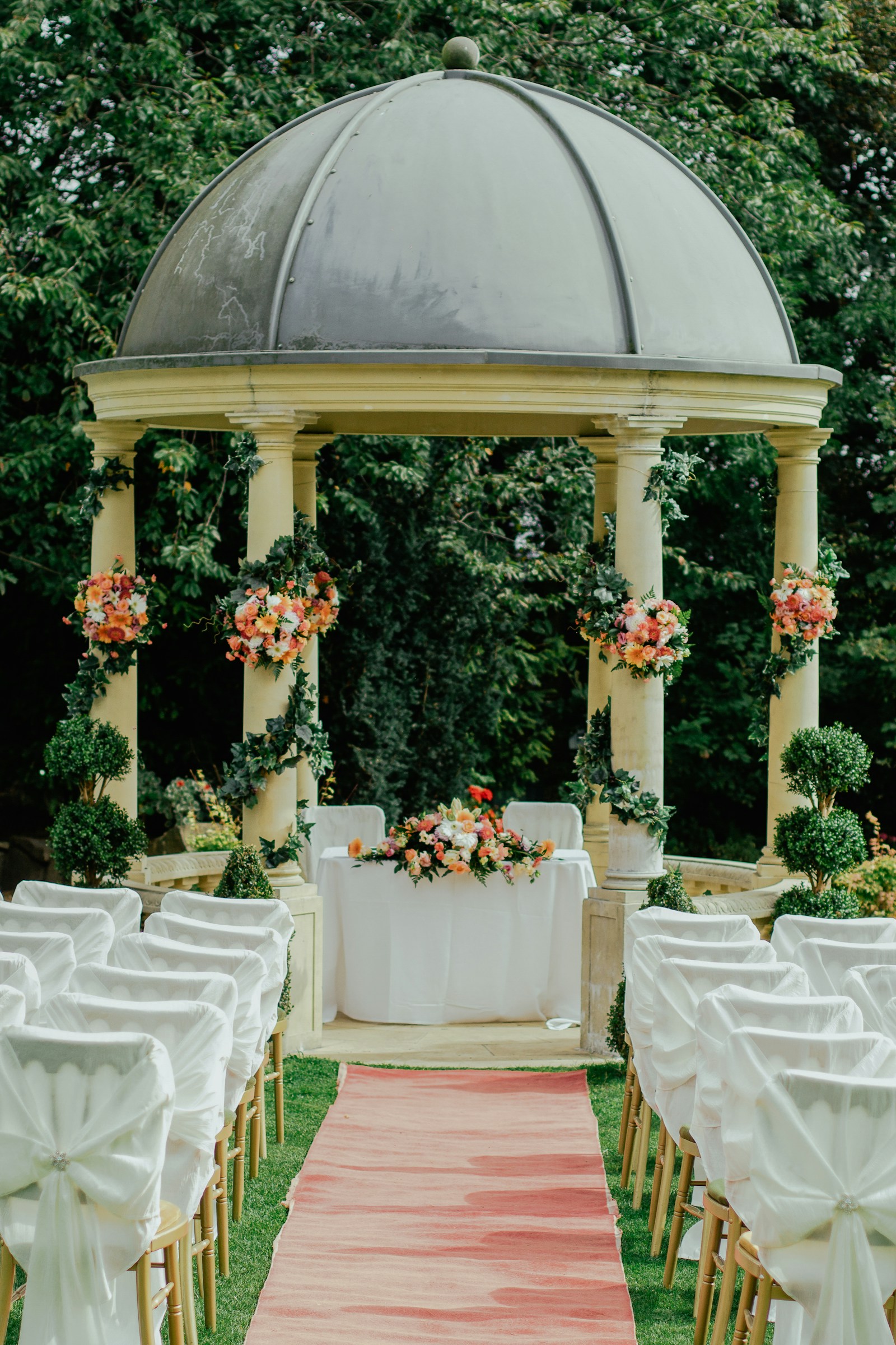 How to Write Meaningful Wedding Vows